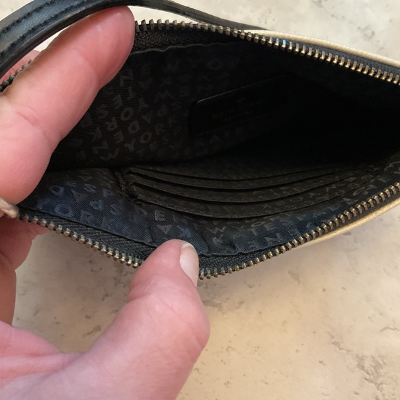 Kate Spade New York Dawn Sailing Stripe clutch/wristlet black and white - Picture 7 of 7